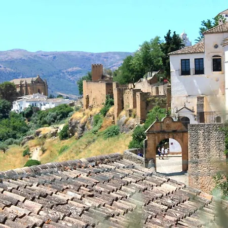Typical Andalusian House In The Center Of / Casa Tipica Andaluza En El Centro De Ronda. 펜션 *
