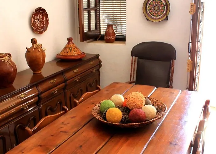 בית נופש Typical Andalusian House In The Center Of / Casa Tipica Andaluza En El Centro De Ronda. *