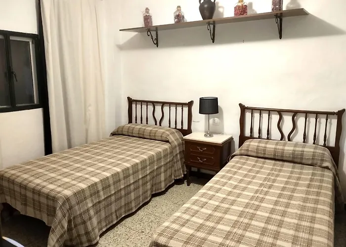 בית נופש Typical Andalusian House In The Center Of / Casa Tipica Andaluza En El Centro De Ronda.